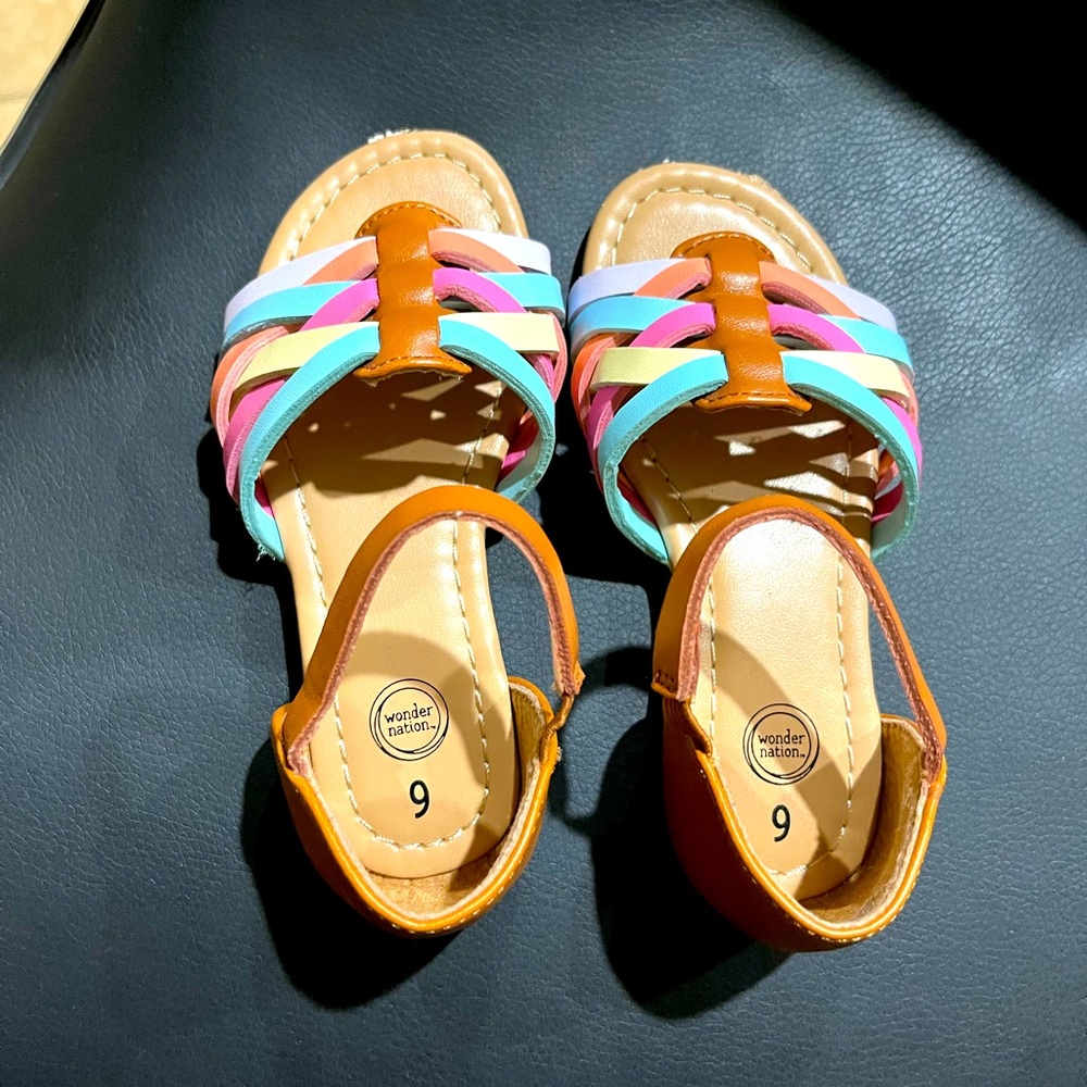 Girls sandals size 6